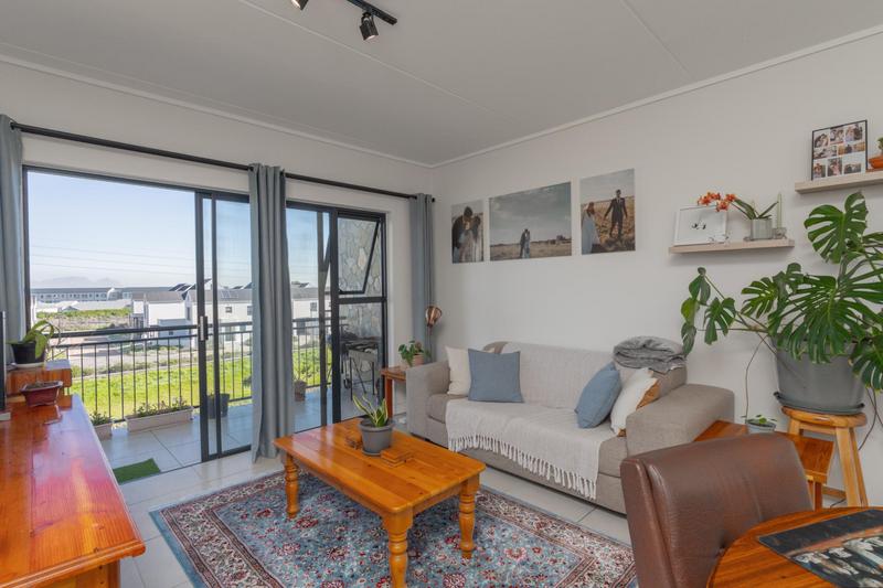 2 Bedroom Property for Sale in The Huntsman Western Cape